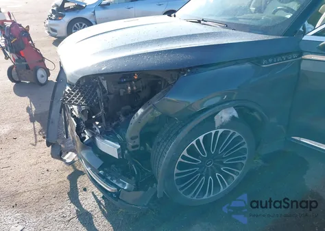 2023 Lincoln Aviator Black Label z USA, uszkodzony, nr VIN 5LM5J9XC2PGL12872